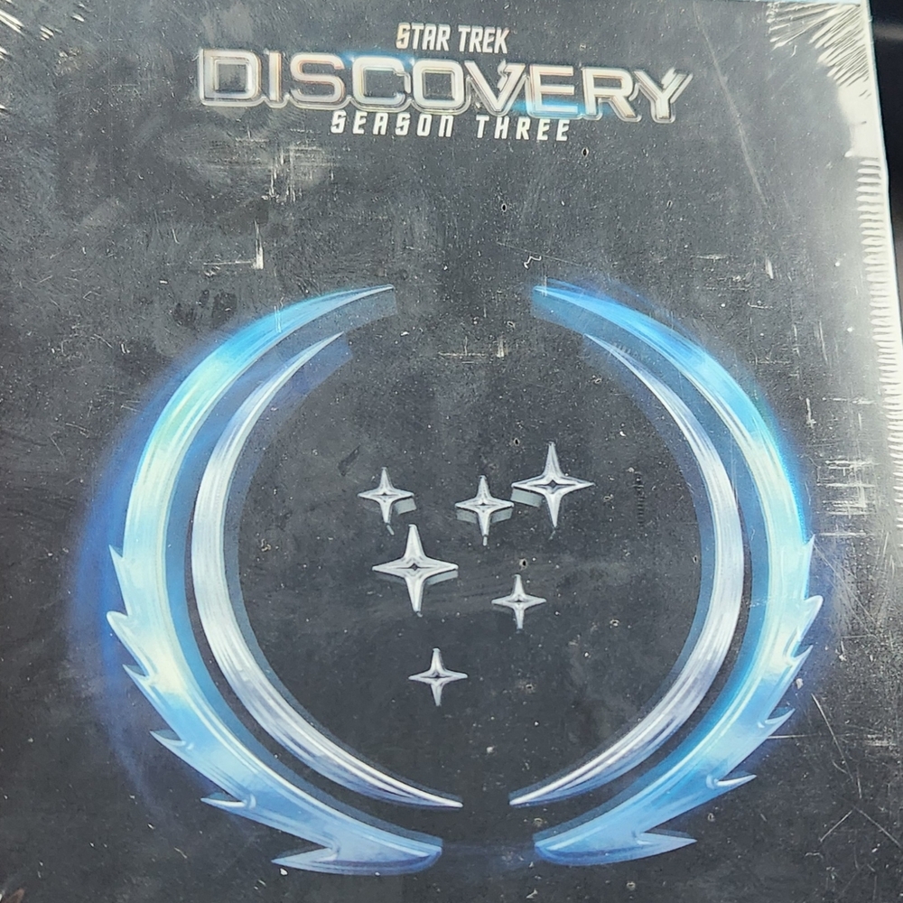 Star Trek Discovery Season Three DVD - Blue Emblem Cover
